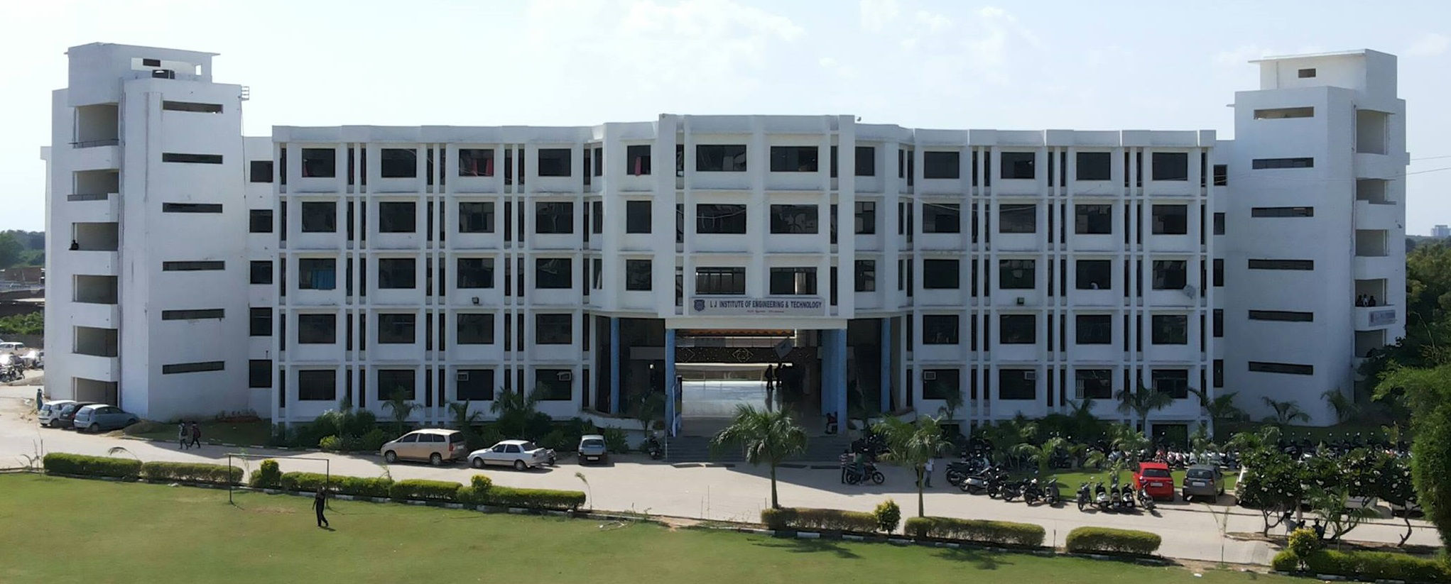 LJ Institute of Engineering & Technology - Ahmedabad Photo1